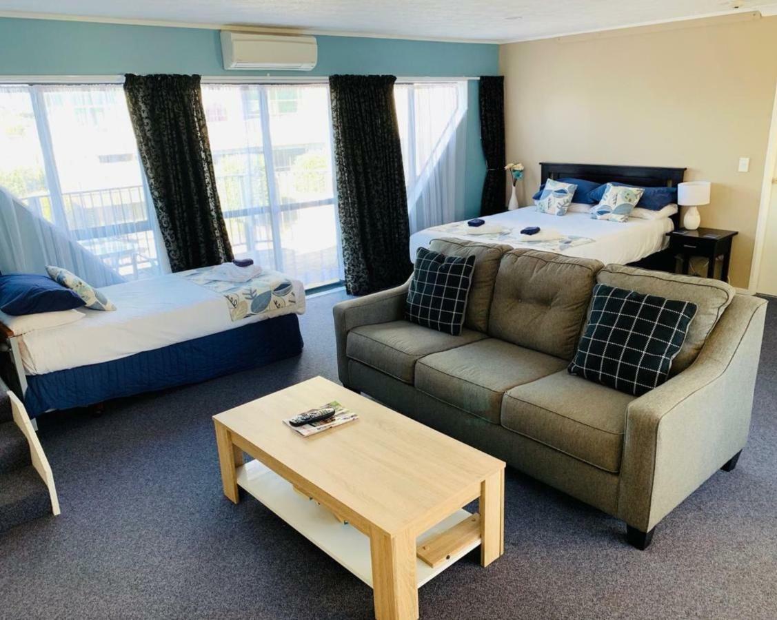Wrights By The Sea Motel